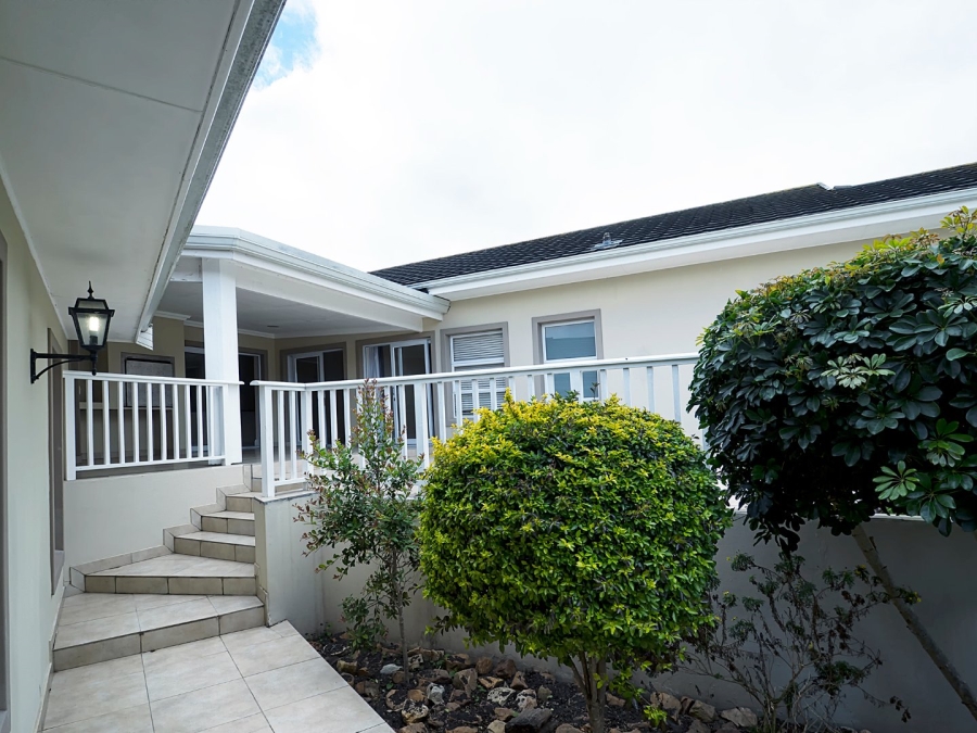 3 Bedroom Property for Sale in Hunters Estate Western Cape